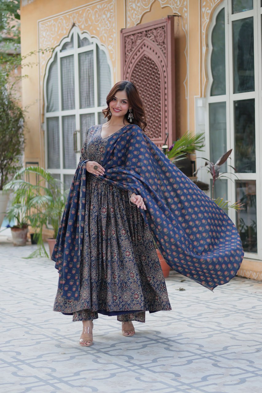 Advika Ivory Pure Cotton Suit Set