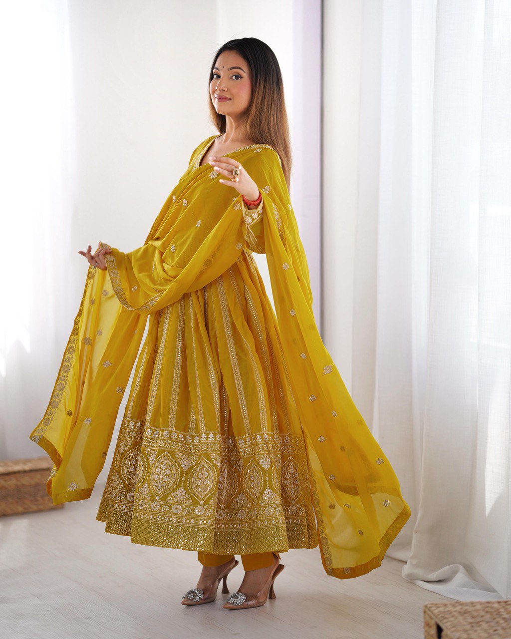 Druhi Gorgeous Star Georgette Classic Anarkali Set