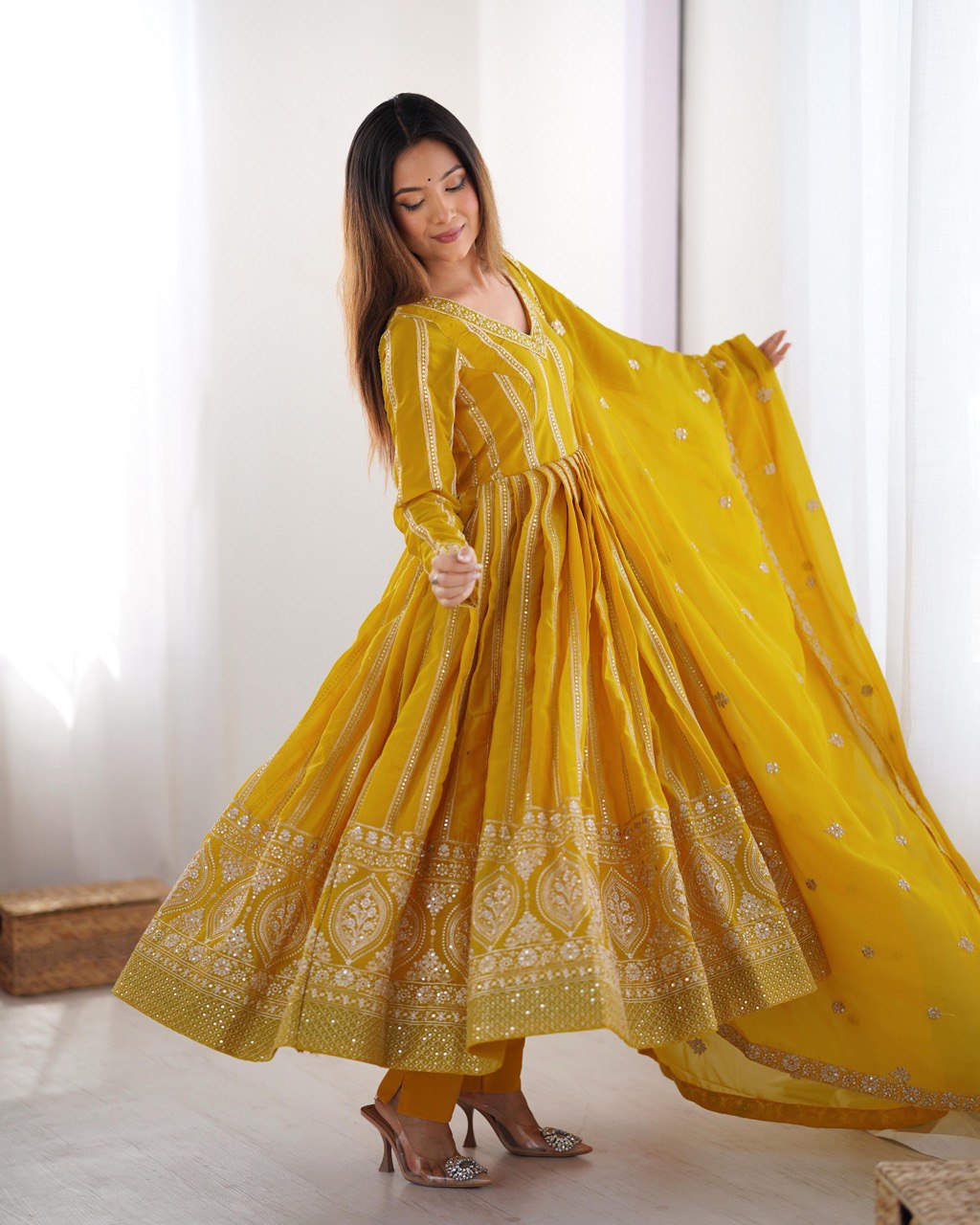 Druhi Gorgeous Star Georgette Classic Anarkali Set