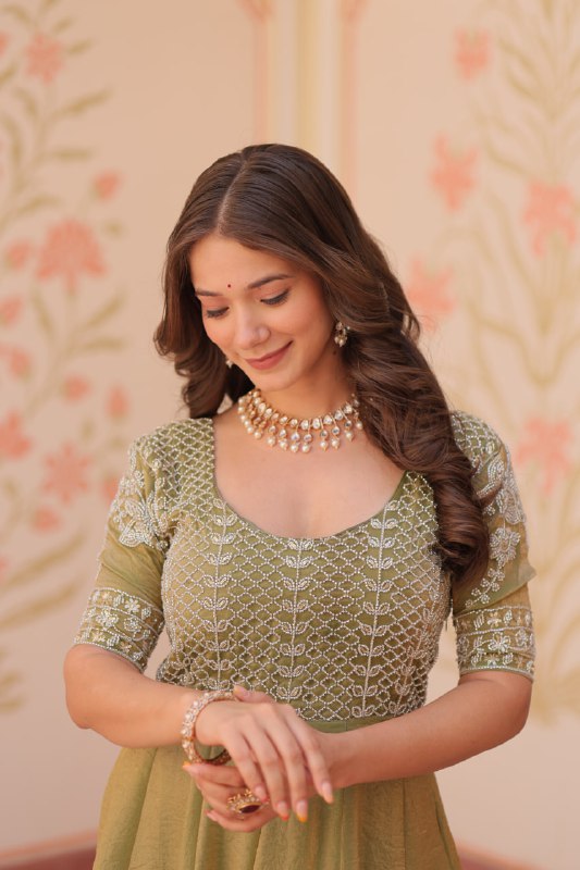RuhI Designer Readymade Gown