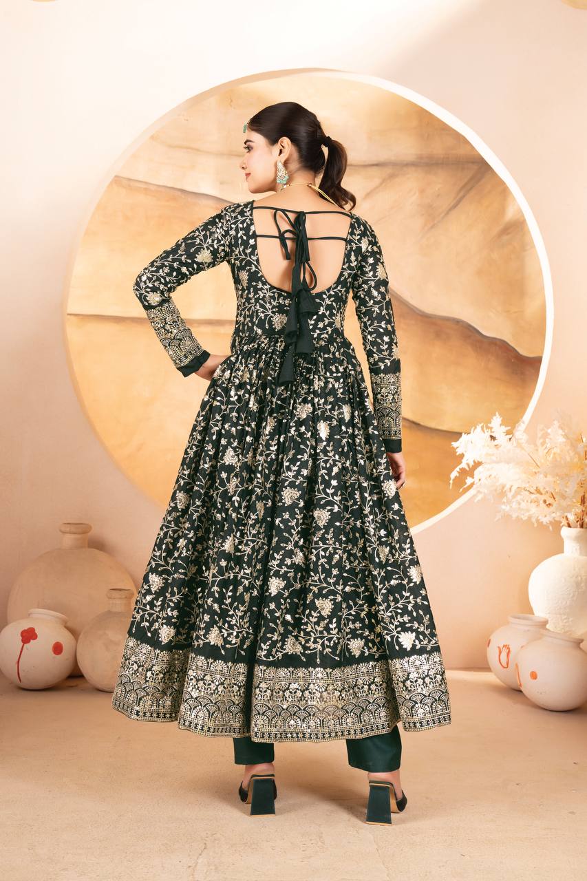 Royal Radiance Dark Green Heavy Embroidered work Sut Set
