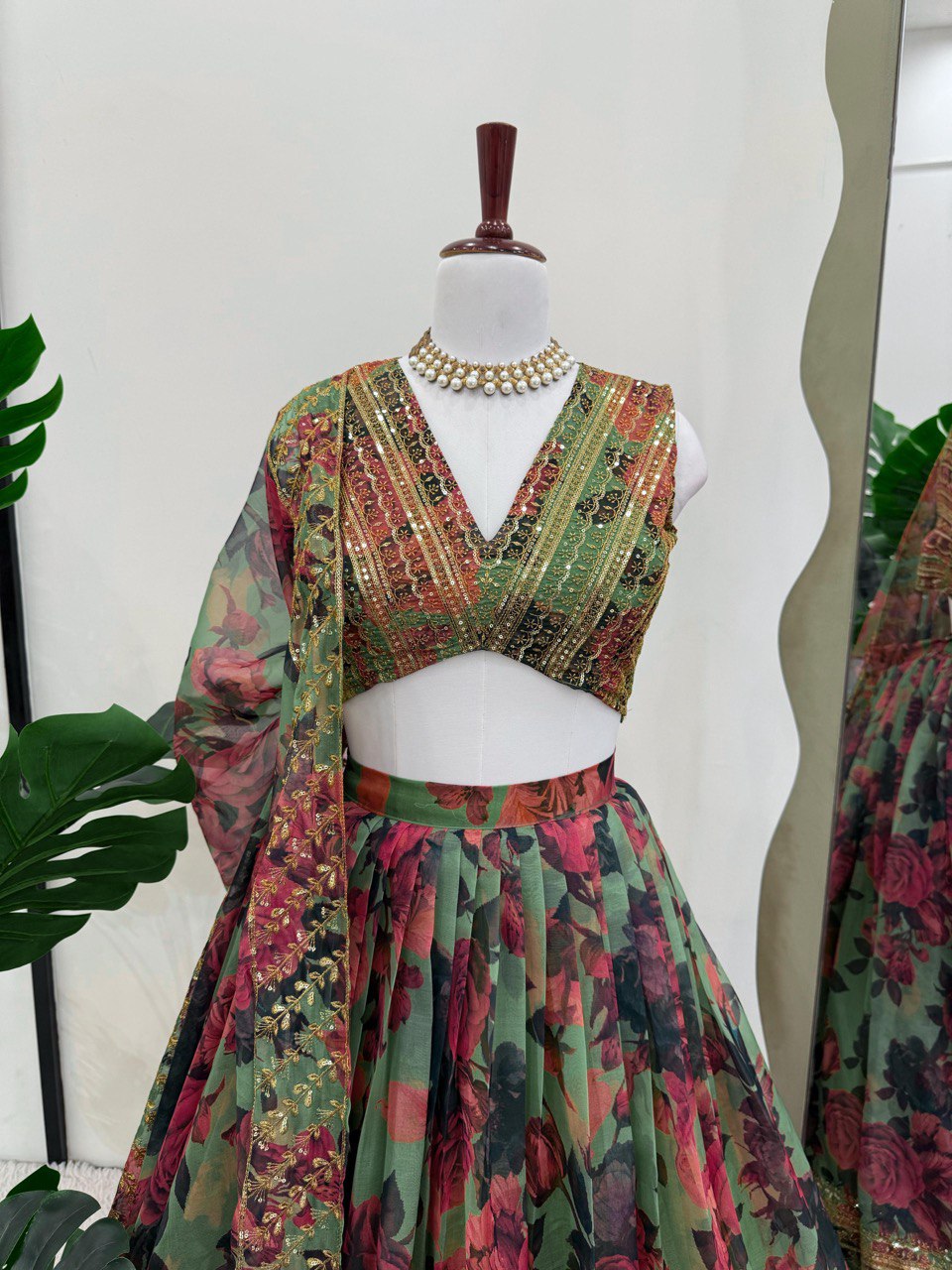 Nooraniyat Tabby Orgnza lehenga choli set
