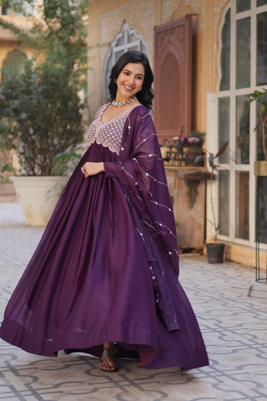 Vedanshi Tradition Star Georgette Gown