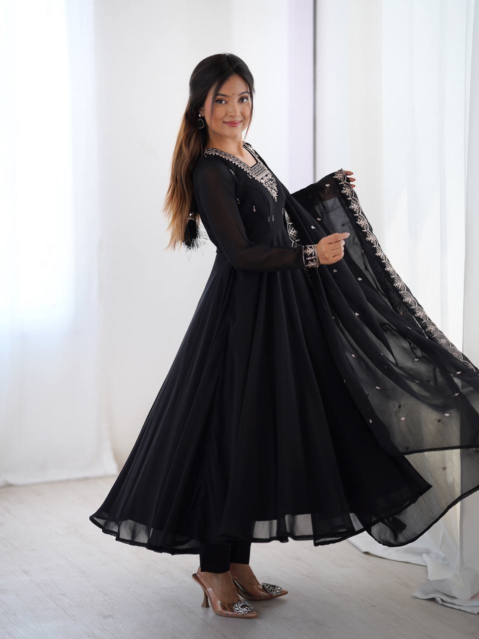 Aarvi Elegance Purple and Balck classic Anarkali