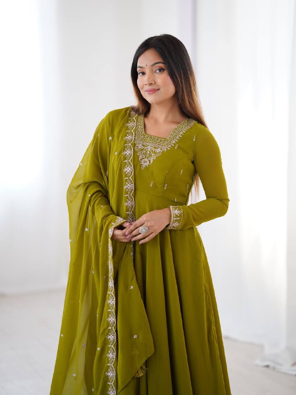 Aarvi Elegance Purple and Balck classic Anarkali