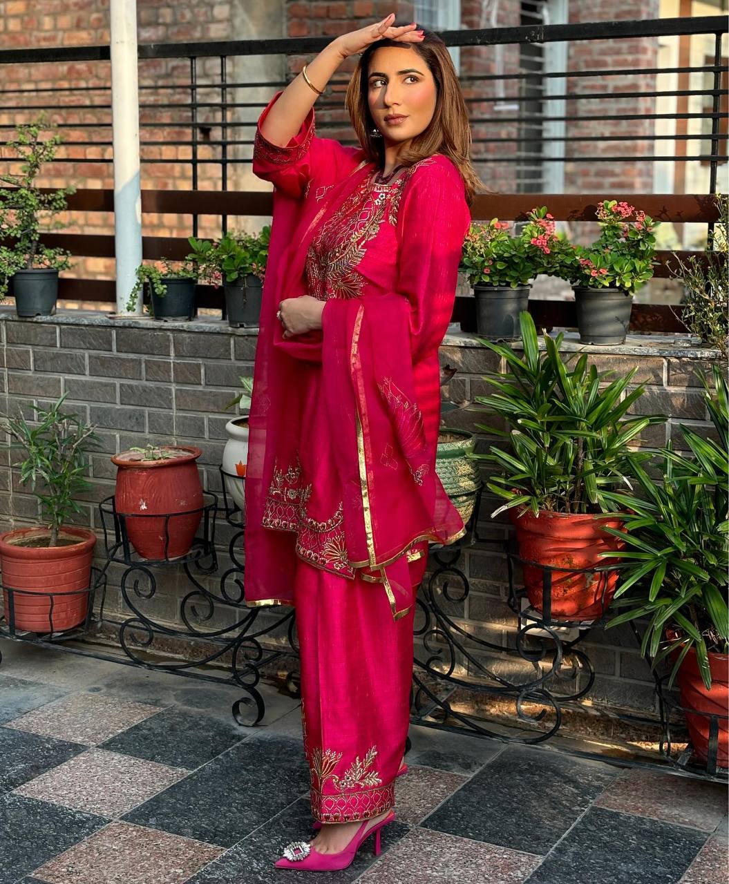 Naira Blooming Heavy Chinnon Silk Radiant Pink Suit Set