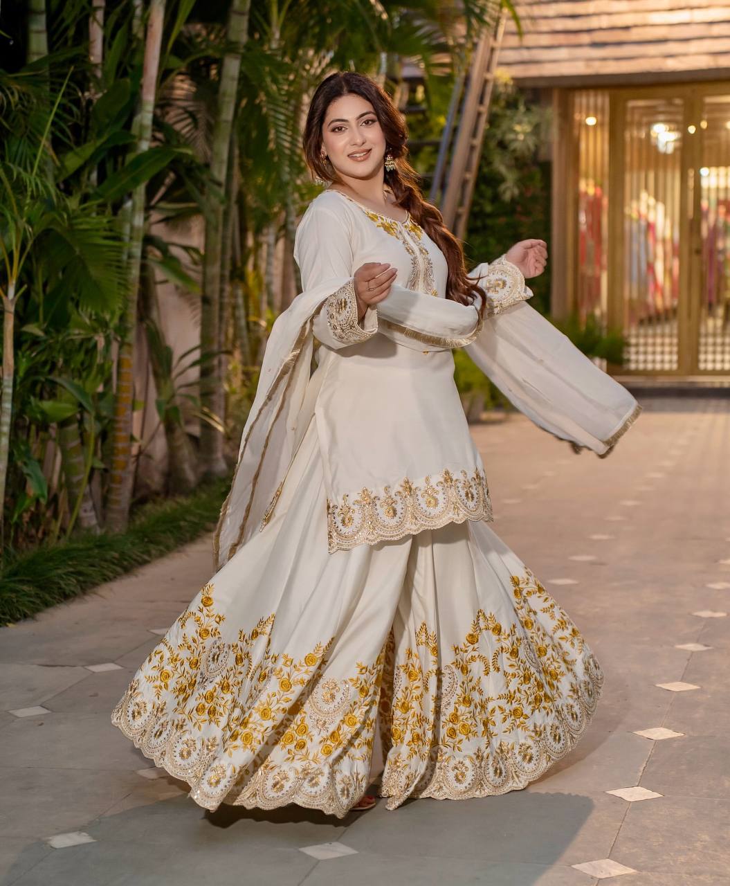 Nyra Noor Heavy Natural Crep Silk Beautiful Purple & White Sarara Set