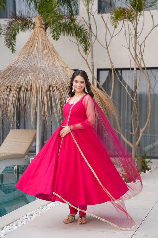 Kaelina Twirl in Pink Perfection Anarkali suit