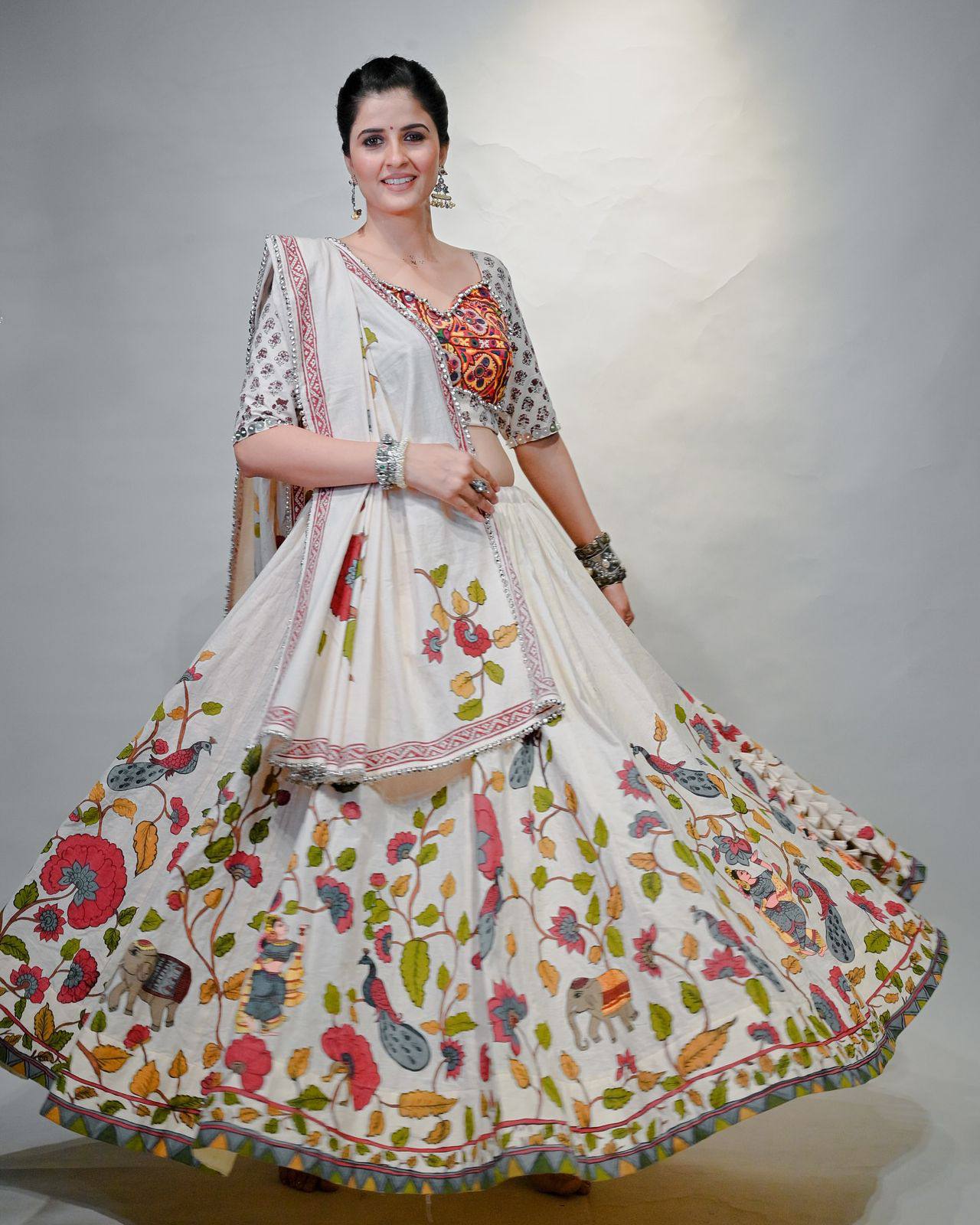 Ivory Gamathi work With Real Mirror work Navratri Lehenga Set