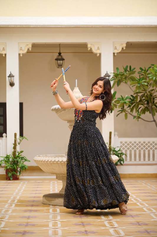 Navratna Raas Beautifully Bandhani Fusion Gown