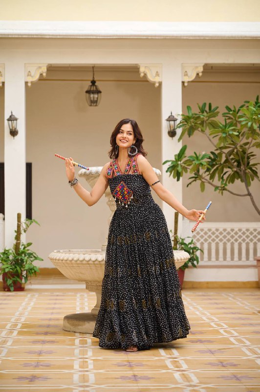 Navratna Raas Beautifully Bandhani Fusion Gown