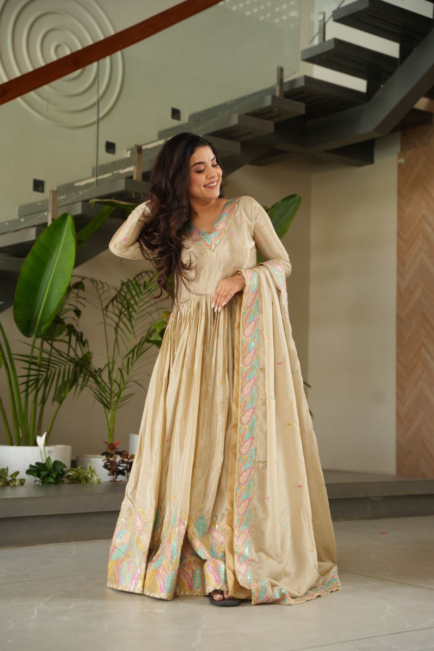 Noor-E-Twirl Dual Glam Edition Readymade Gown