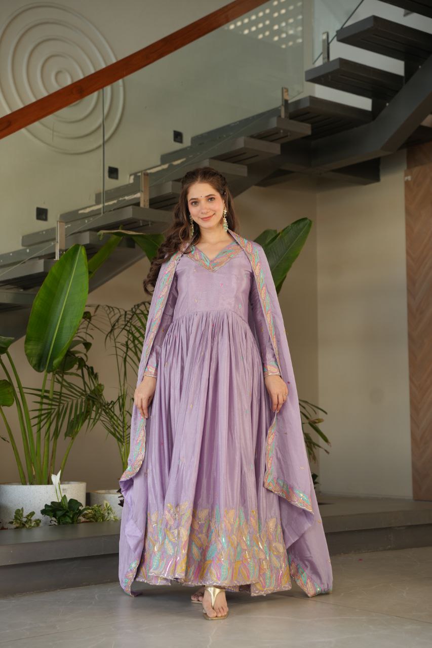 Noor-E-Twirl Dual Glam Edition Readymade Gown