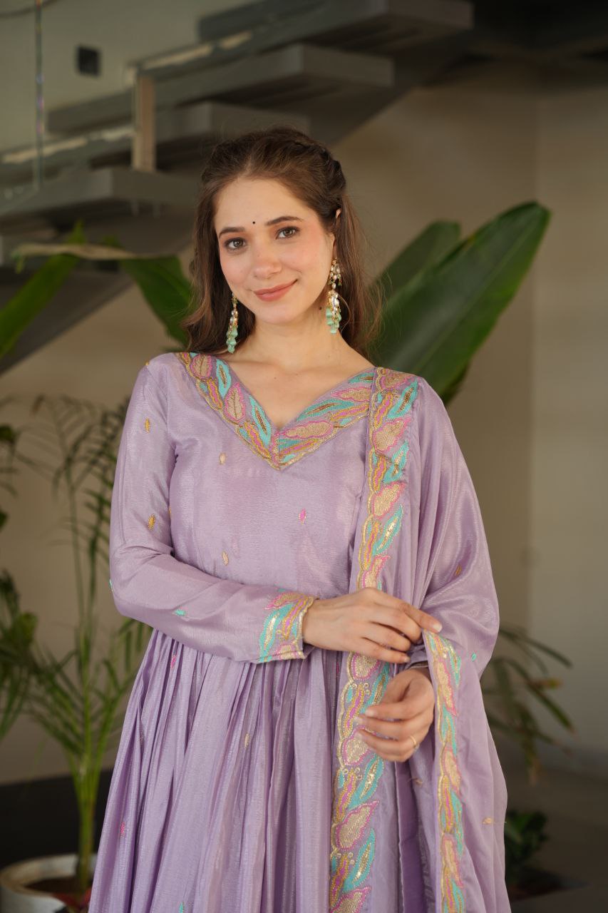 Noor-E-Twirl Dual Glam Edition Readymade Gown