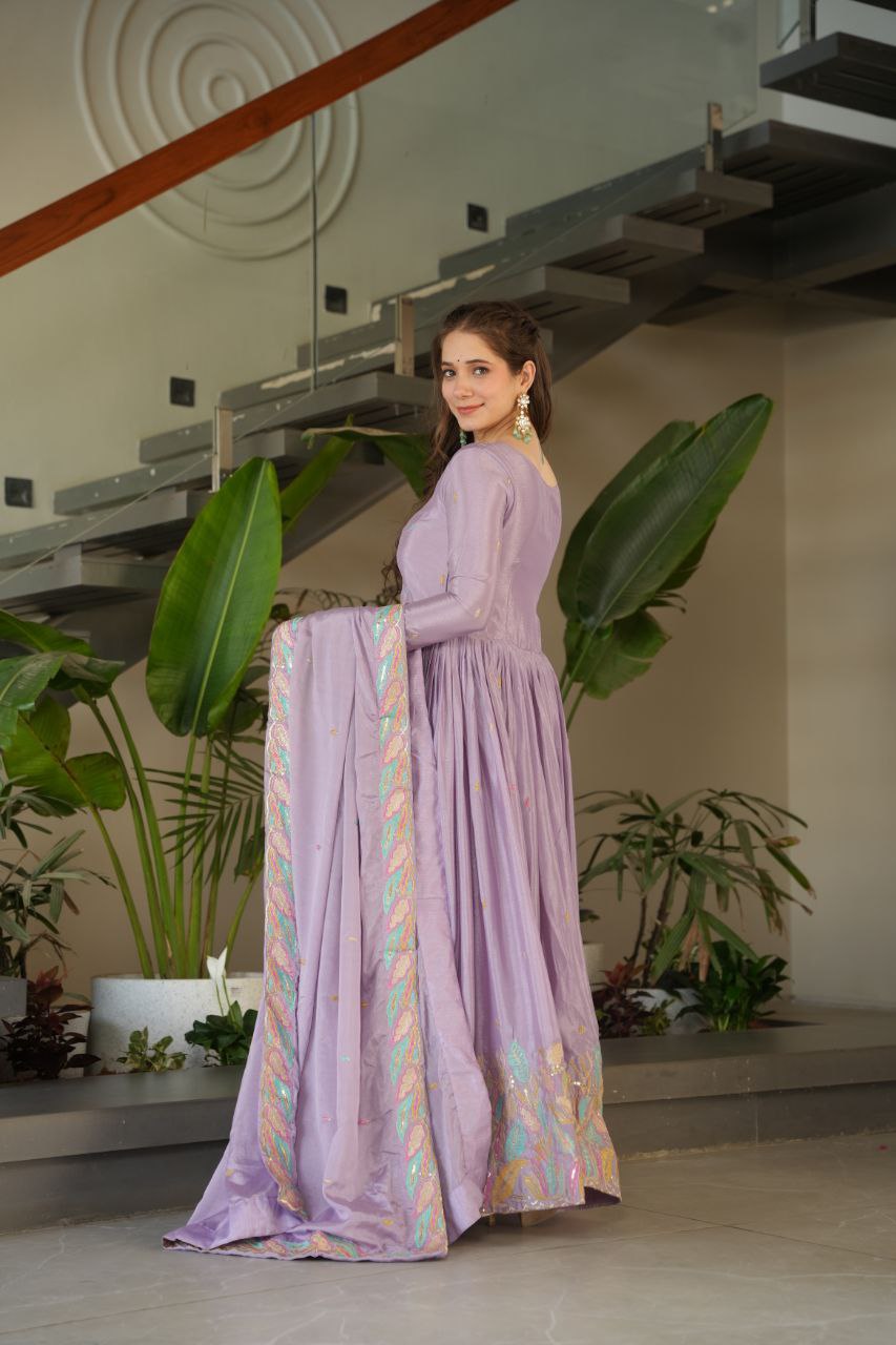 Noor-E-Twirl Dual Glam Edition Readymade Gown