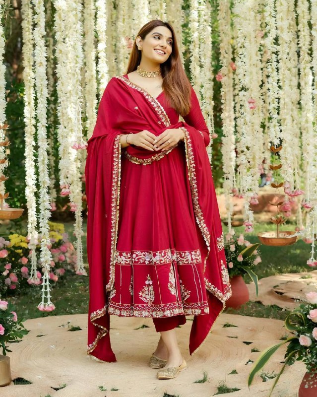 Aira Veil Roman Anarkali Suit