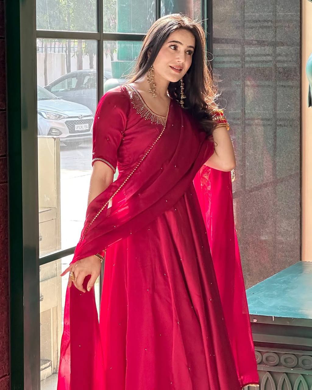 Katie pretty Val Moti work Pink Anarkali Suit Set