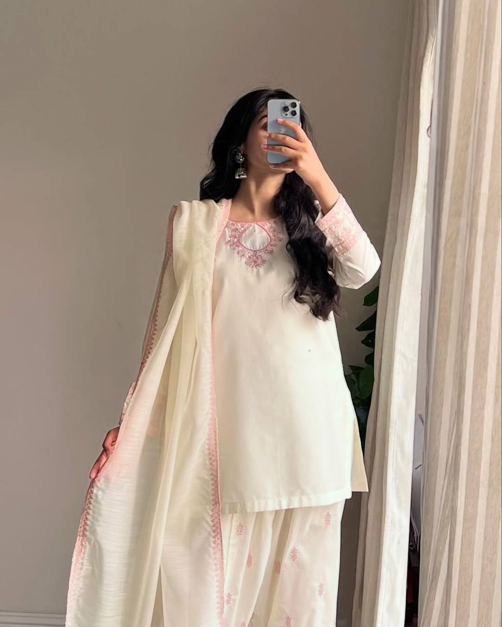 Sonakshi Graceful Cream with Pink Detailing Kurta Set
