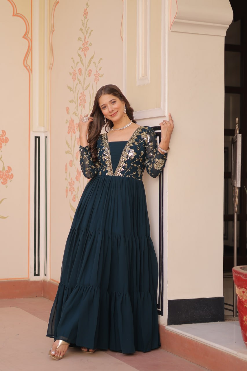 Aarohi’s Royal Elegance Gown Set