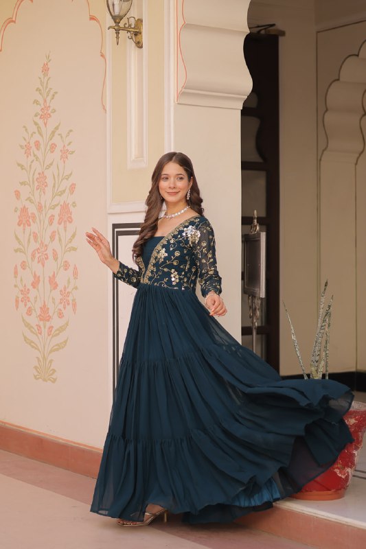 Aarohi’s Royal Elegance Gown Set