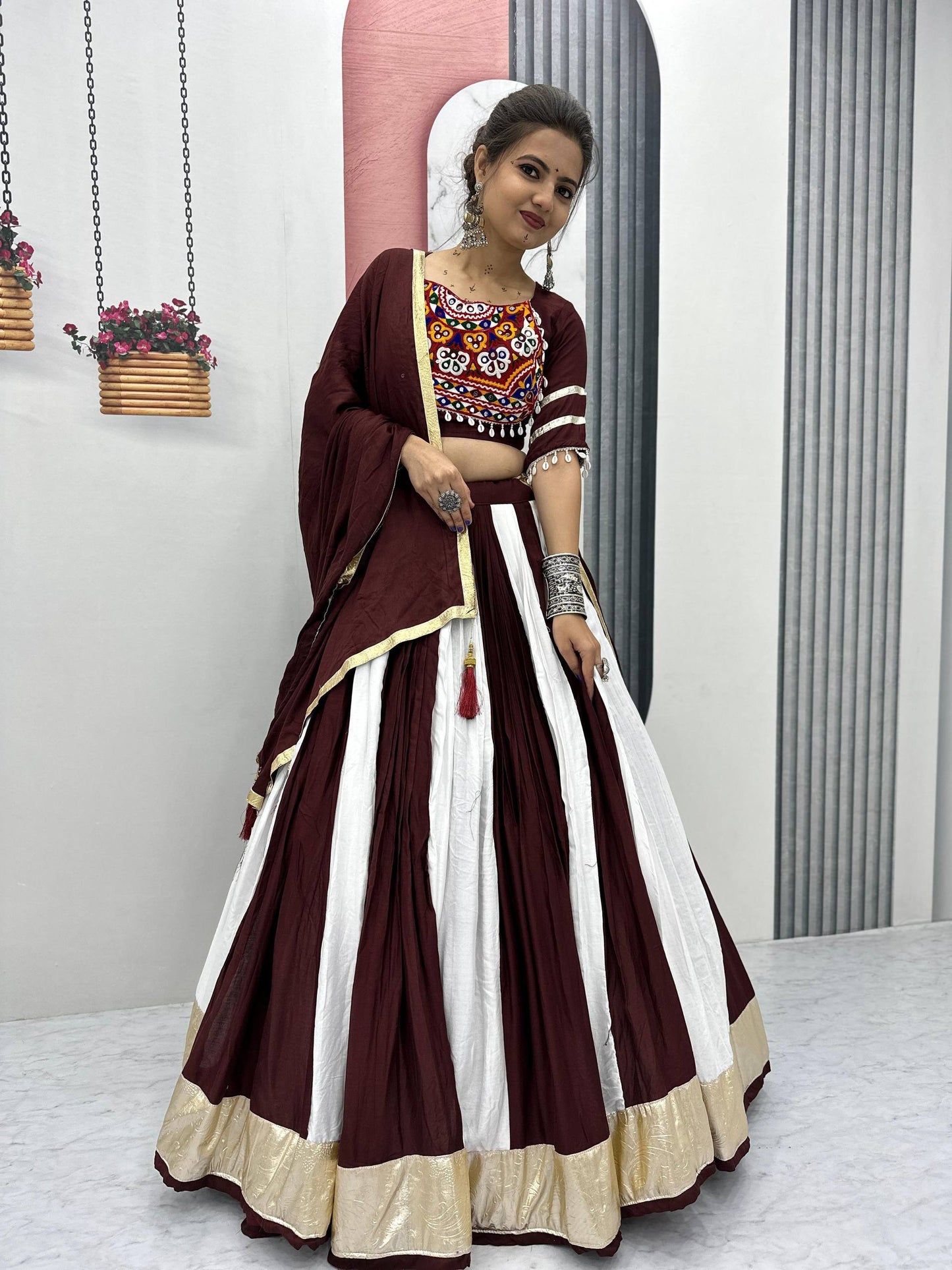 Diya’s Twirling Tradition Gamthi Artistry Lehenga Set