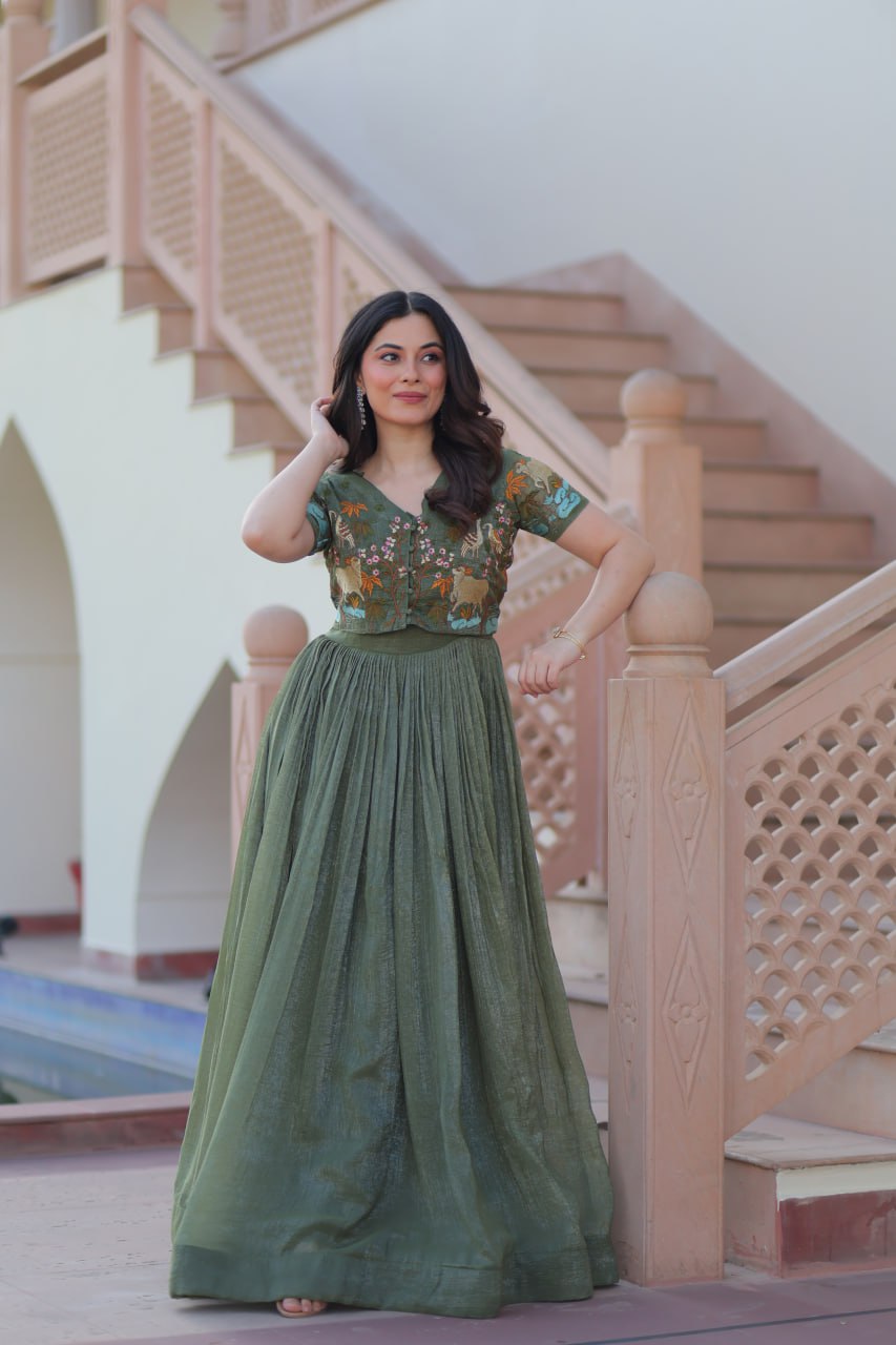 Saanvi’s Royal Bloom Festive Gown