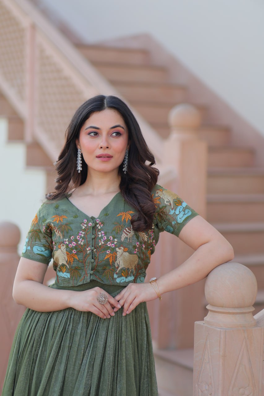 Saanvi’s Royal Bloom Festive Gown