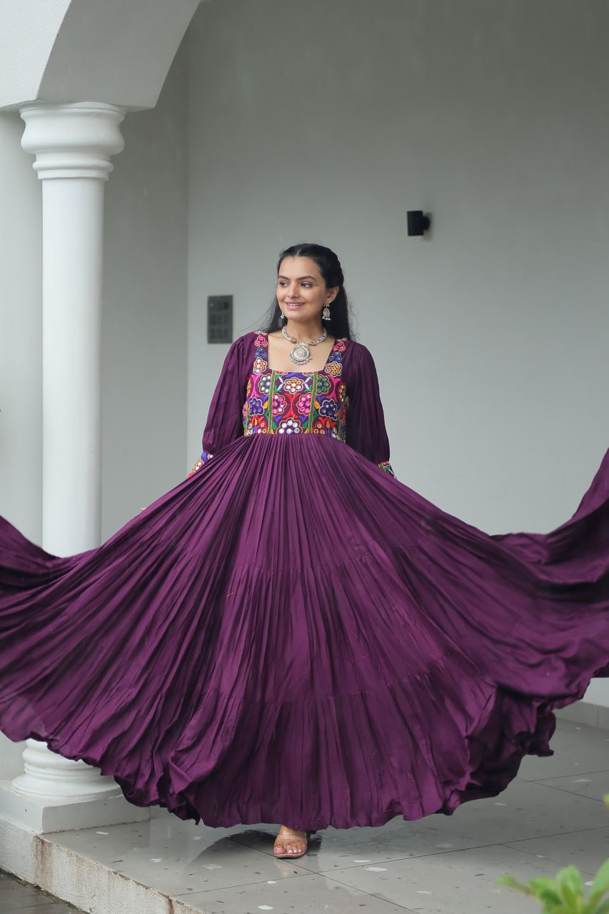 Yashvi’s Rangilo Raas Gown Set