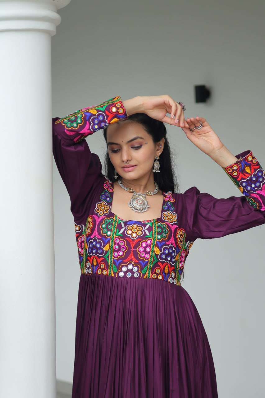 Yashvi’s Rangilo Raas Gown Set