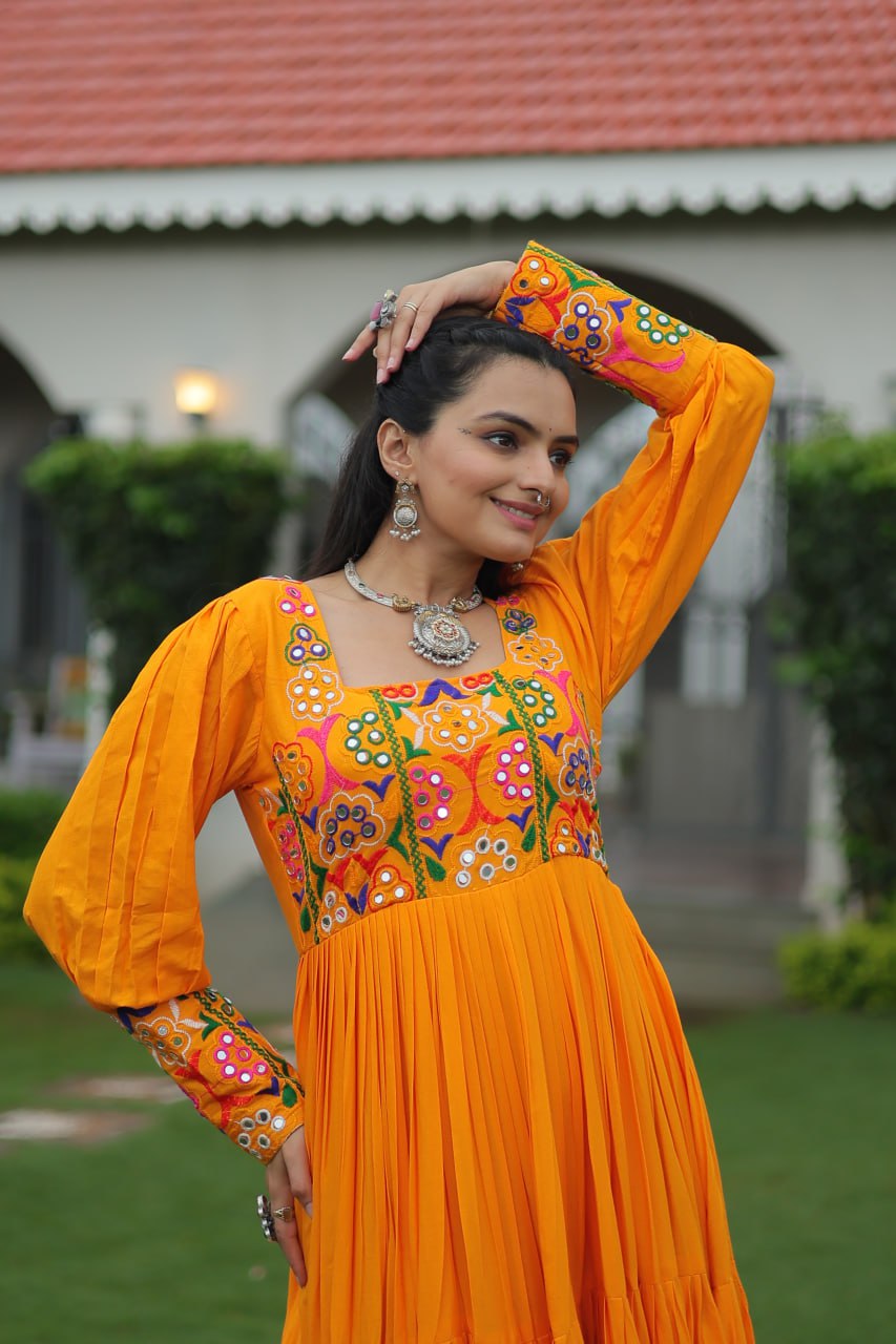 Yashvi’s Rangilo Raas Gown Set