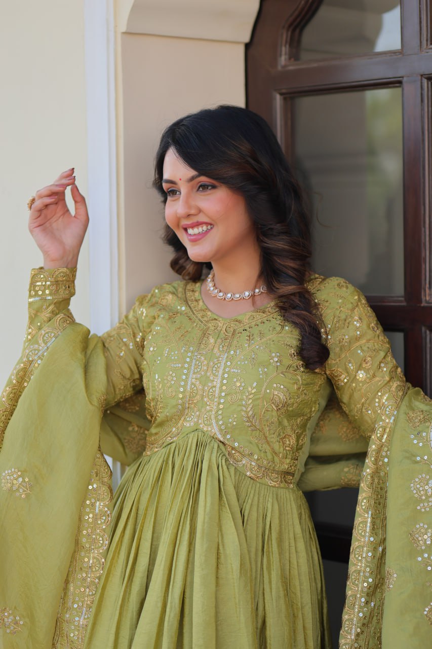 Sanvika Ensemble Regal Threadwork Royal Gown Set