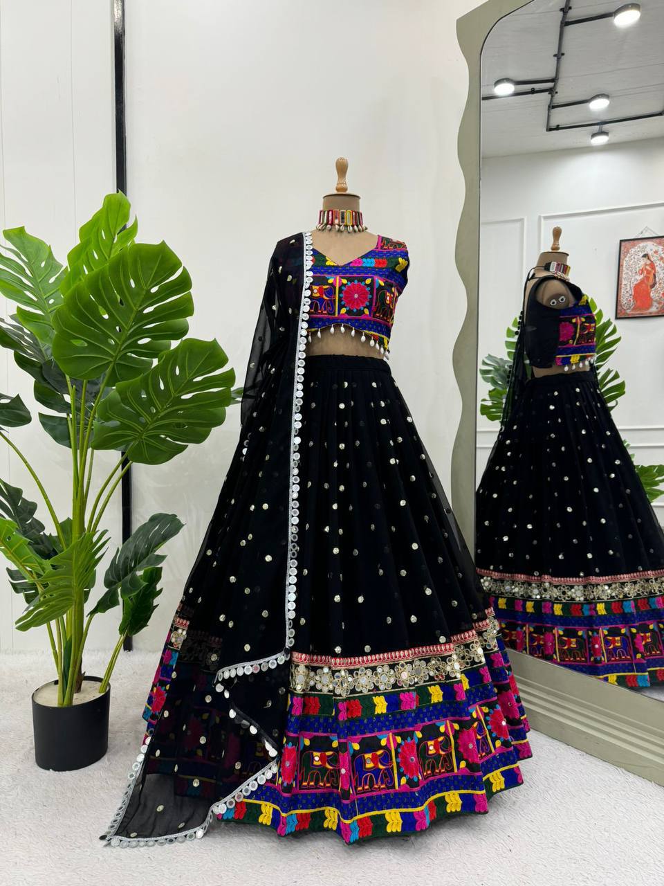 Chandni in Black Real mirror Grace Leh enga Set