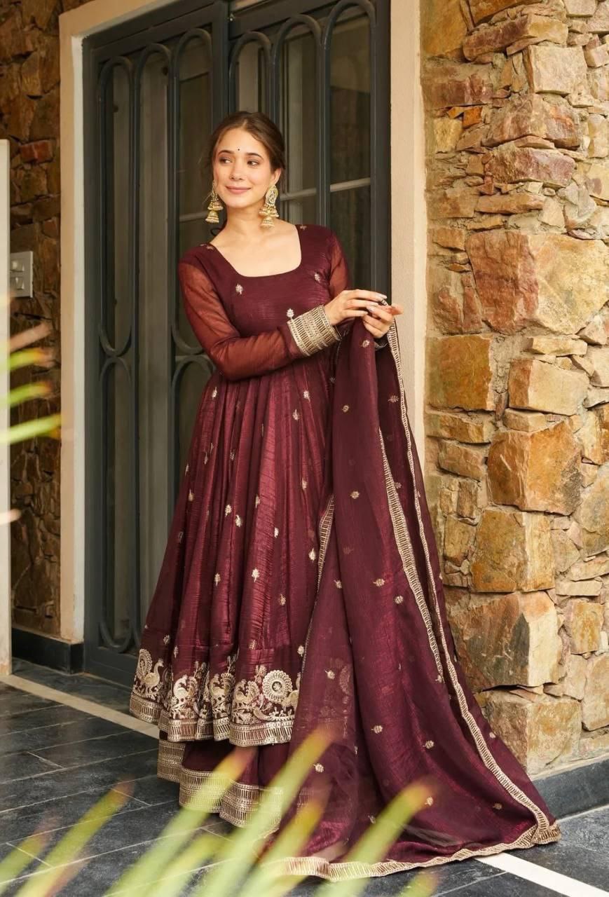 Zarkaar Organza Shimmer Suit Set