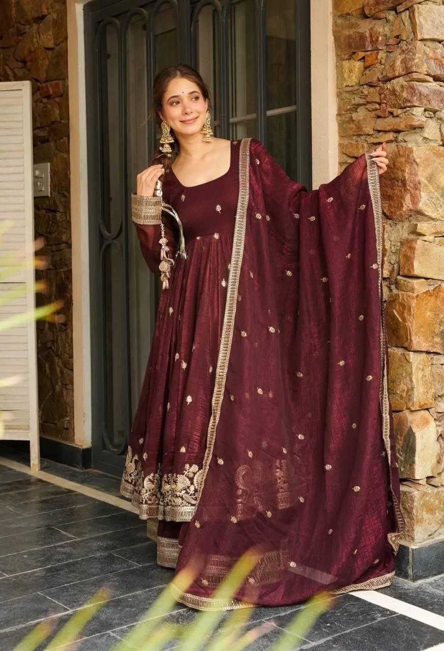 Zarkaar Organza Shimmer Suit Set
