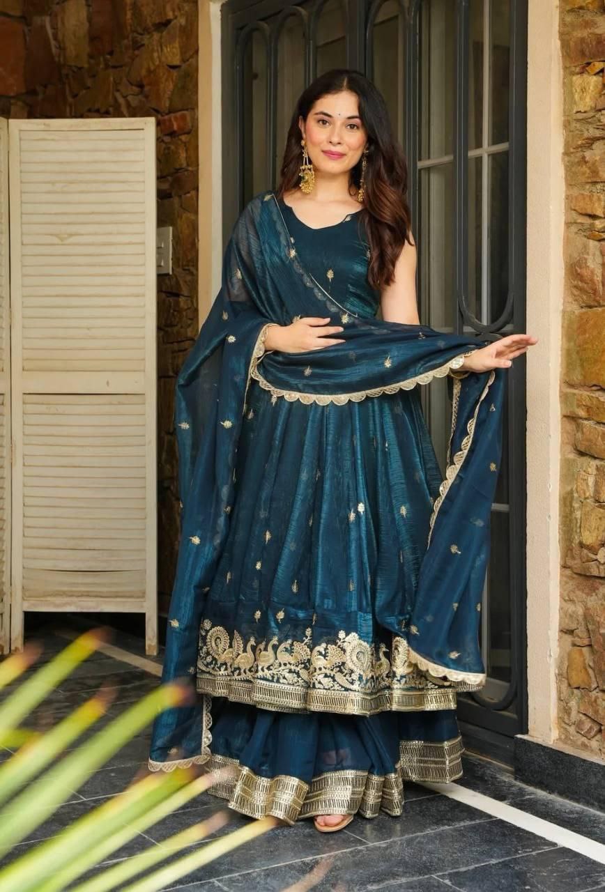 Zarkaar Organza Shimmer Suit Set