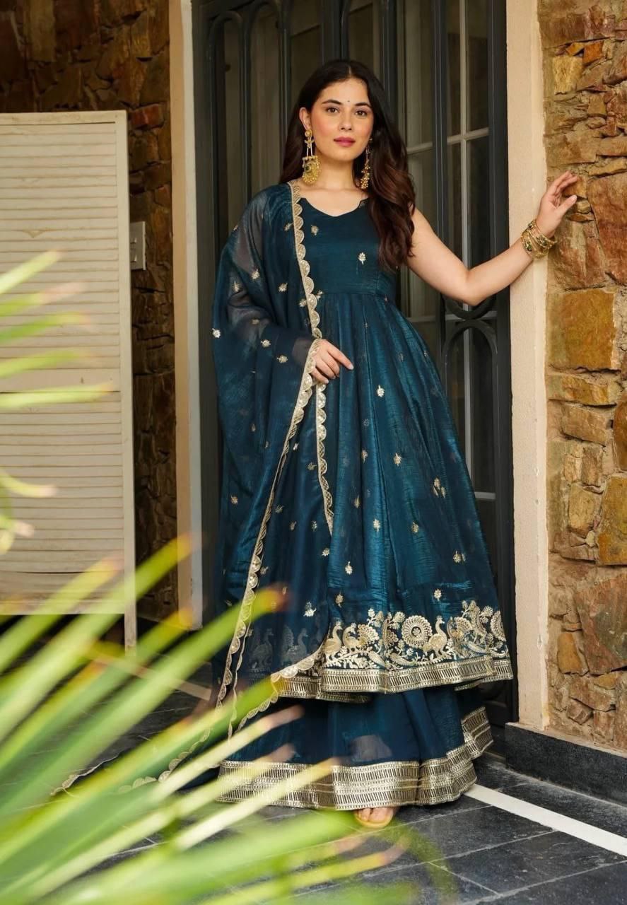 Zarkaar Organza Shimmer Suit Set