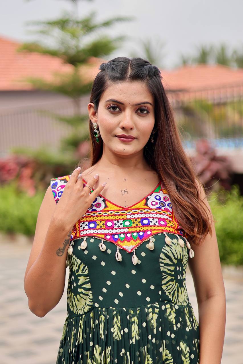 Leheriya Luxe Bandhani Magic Gown