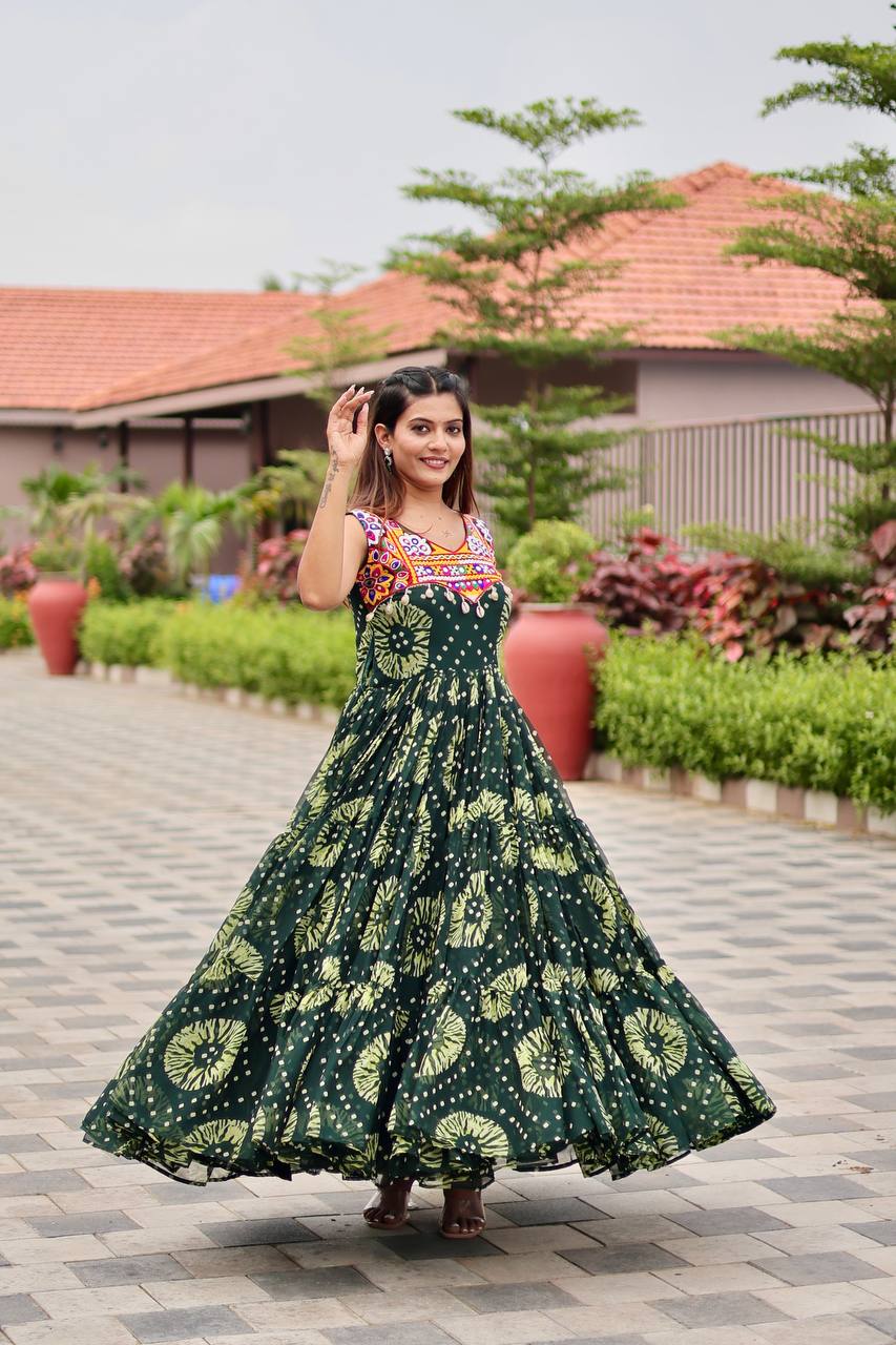 Leheriya Luxe Bandhani Magic Gown
