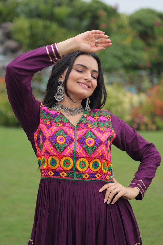 Vivid Vaani Navy & Wine Flare Navratri Gown
