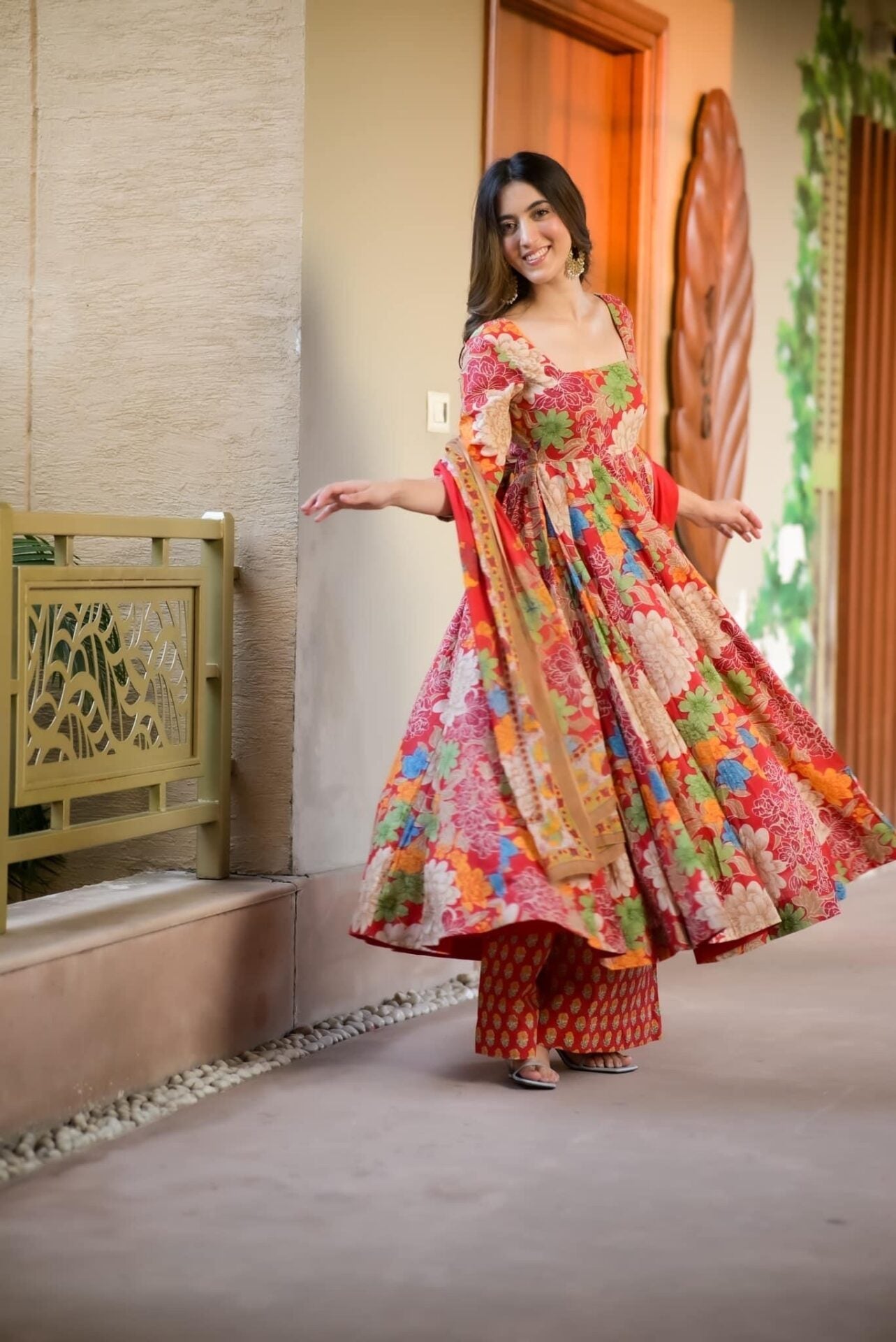 Vaani Floral Maslin Suit Set