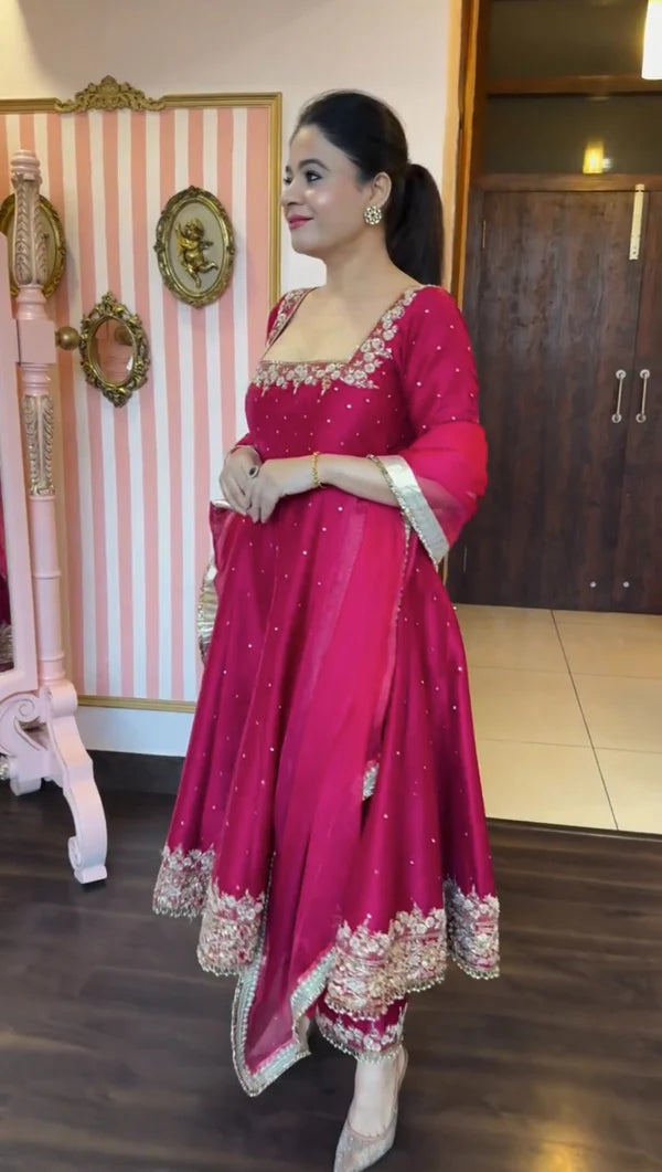 Prachi's Pink Havy Vichitra Silk Designer Suit Set