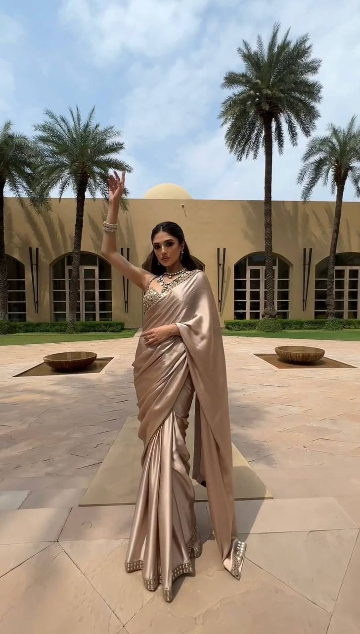 Timeless Gold Noir Beauty Saree