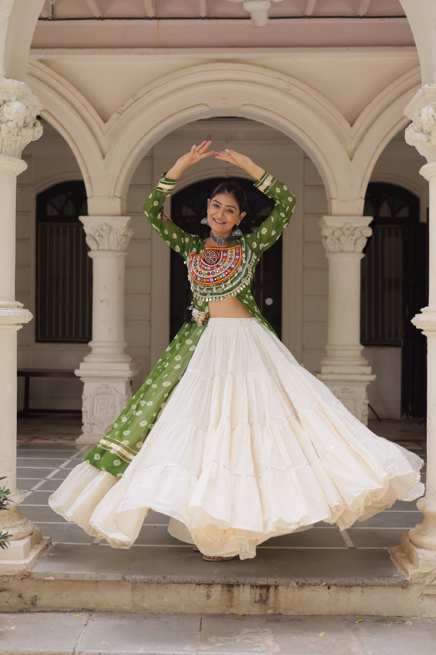 Reewa Bandhani kutchi patchework Lehenga