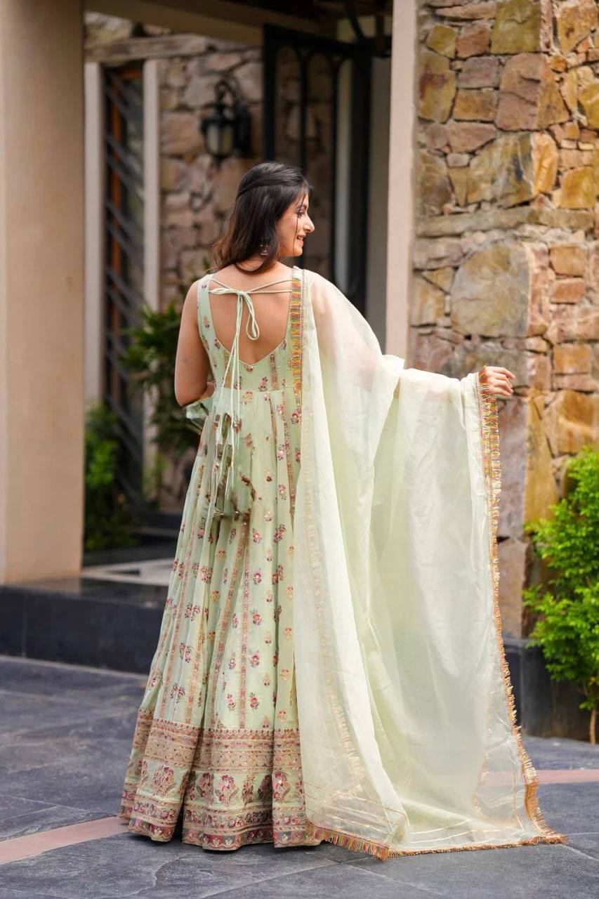 Kriva Premium Foux Gorgette crafted Gown