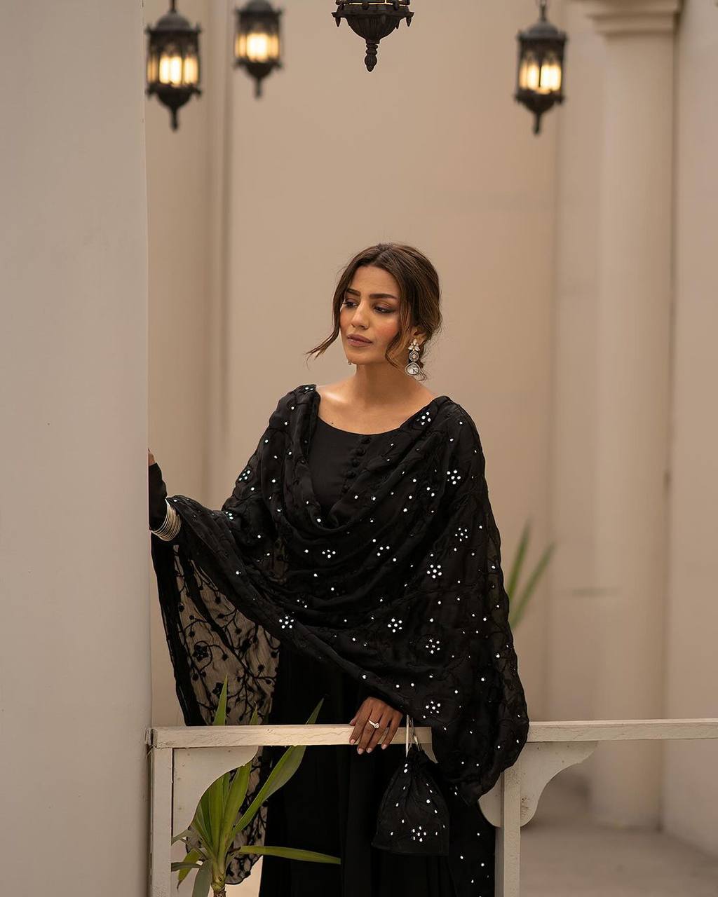 JIYA PREMIUM READYMADE BLACK & RED SUIT SET