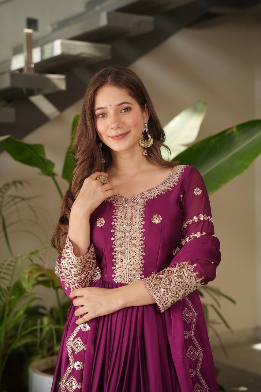Zara’s Noha Crush Silk Designer Gown