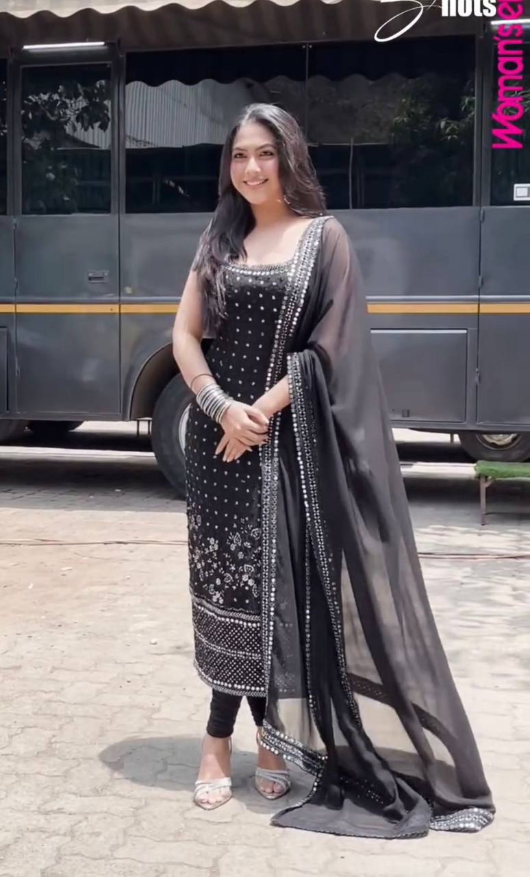 Reem's Black Premium Gorgette Suit