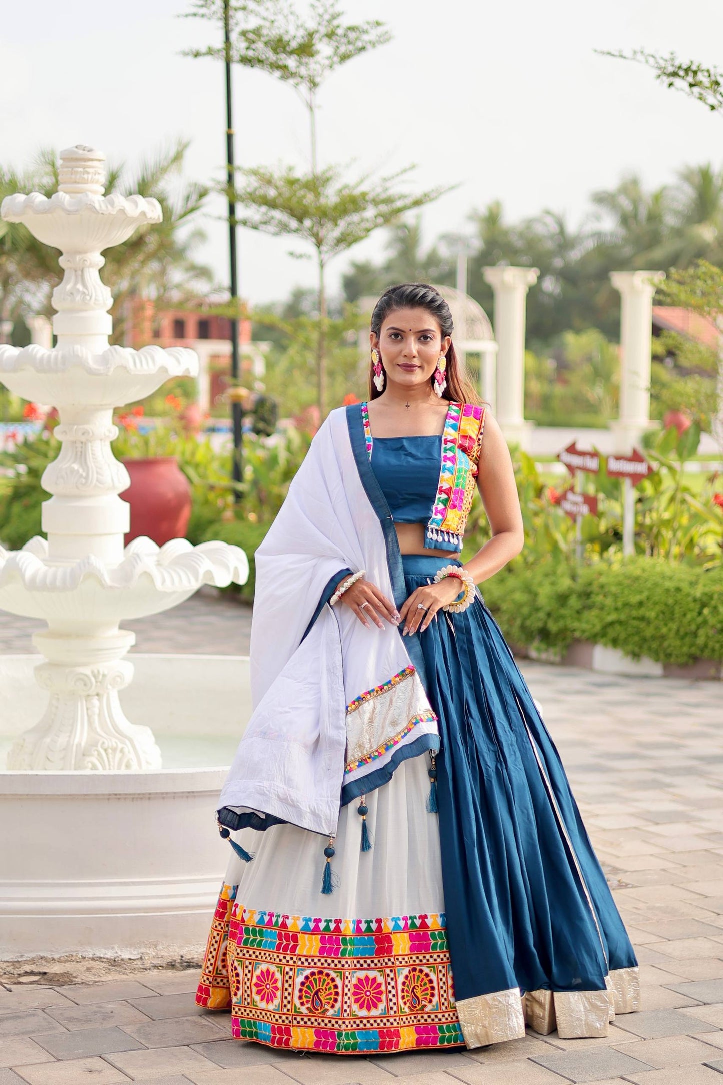 Naina’s Traditional Mirror Embroidered Navratri Lahenga
