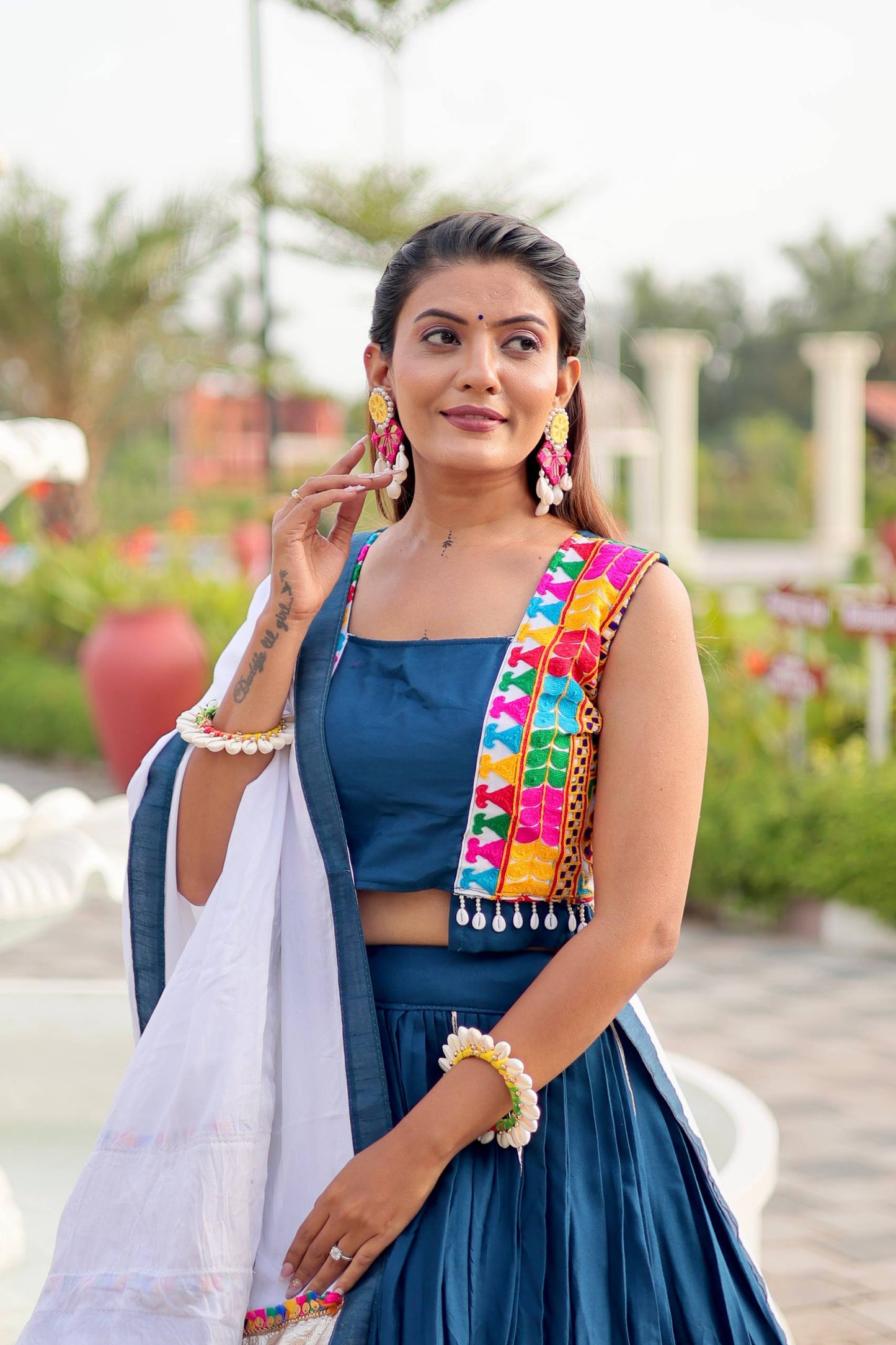 Naina’s Traditional Mirror Embroidered Navratri Lahenga