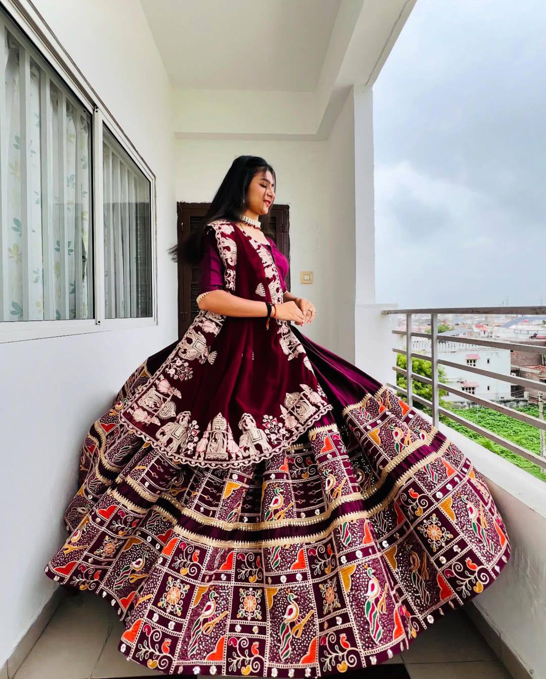 Gujarati Rangrez Traditional Navratri Special Ghagra Choli